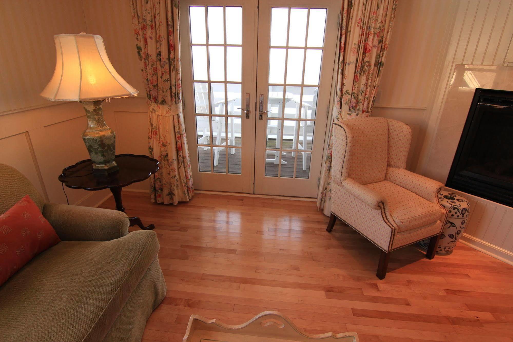 Anchor Inn Beach House Provincetown Bagian luar foto